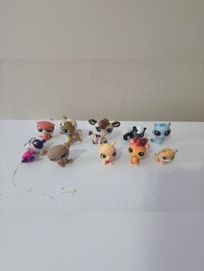 Littlest Pet Shop Assorted Lot Of 10